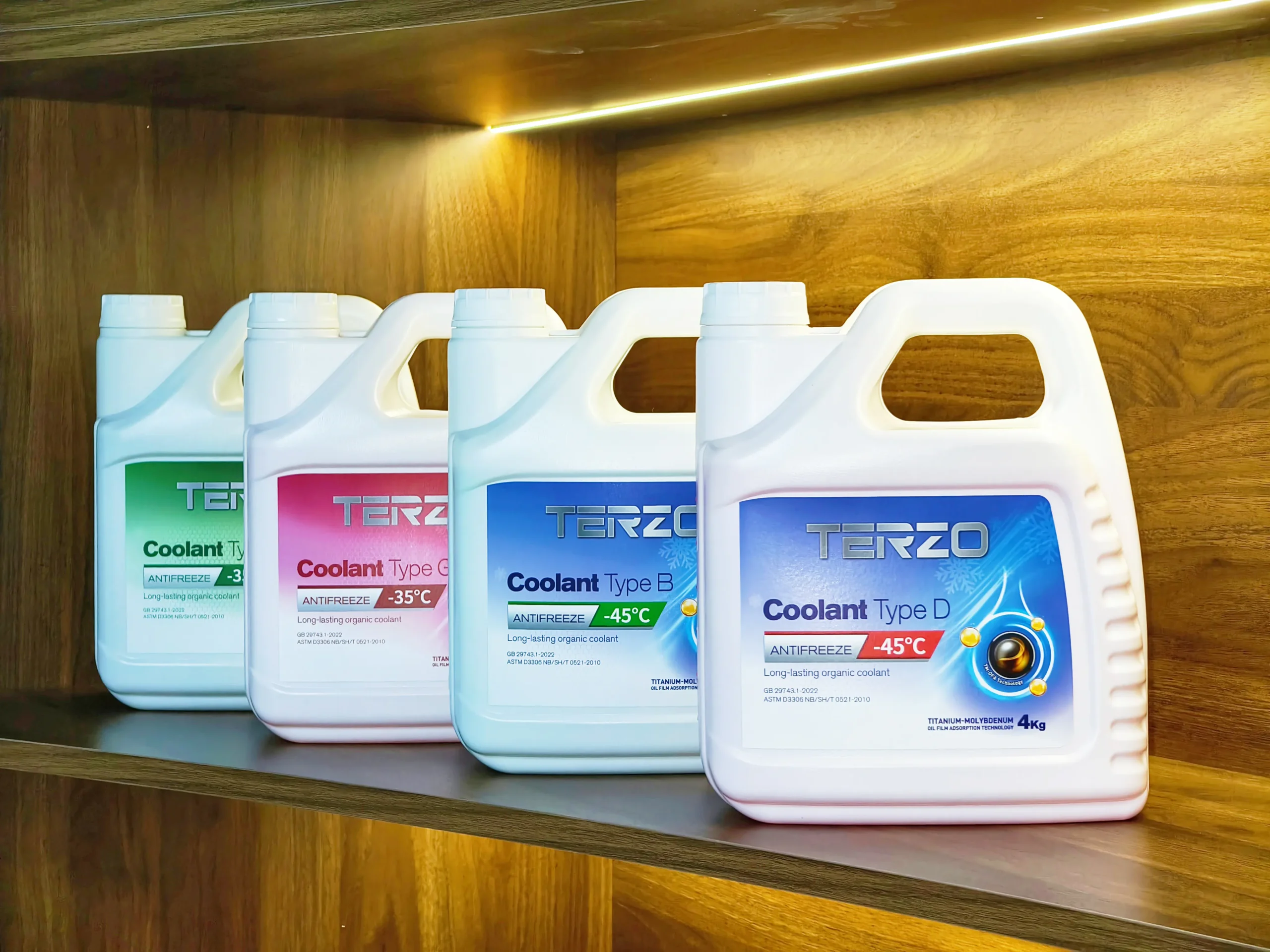 Refrigerante Tipo B — Um guia sobre o anticongelante totalmente orgânico de longa duração 1 A série TERZO de fluidos anticongelantes e refrigerantes de última geração está em conformidade com a norma