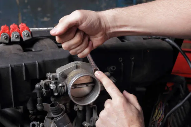 ارتفاع استهلاك زيت المحرك: الأسباب والإصلاحات 3 Spark Plugs The Ignition Rebels